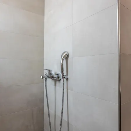 Tranquil 2br With Acropolis View By Upstreet Apartment